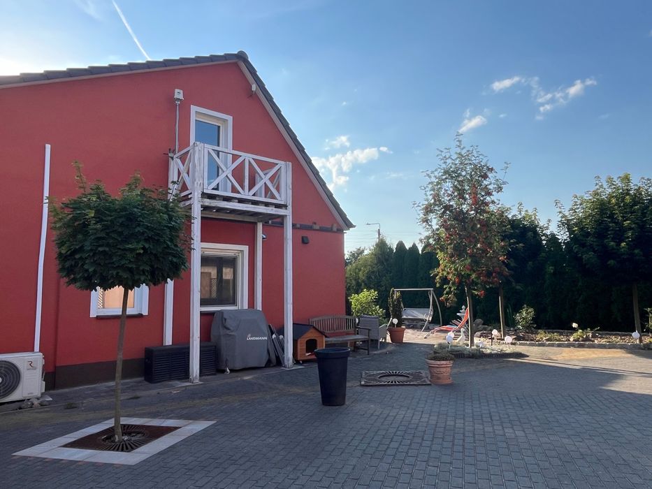 Dom Dolina Baryczy, 3 garaże, duża działka, blisko Wrocławia 171m2