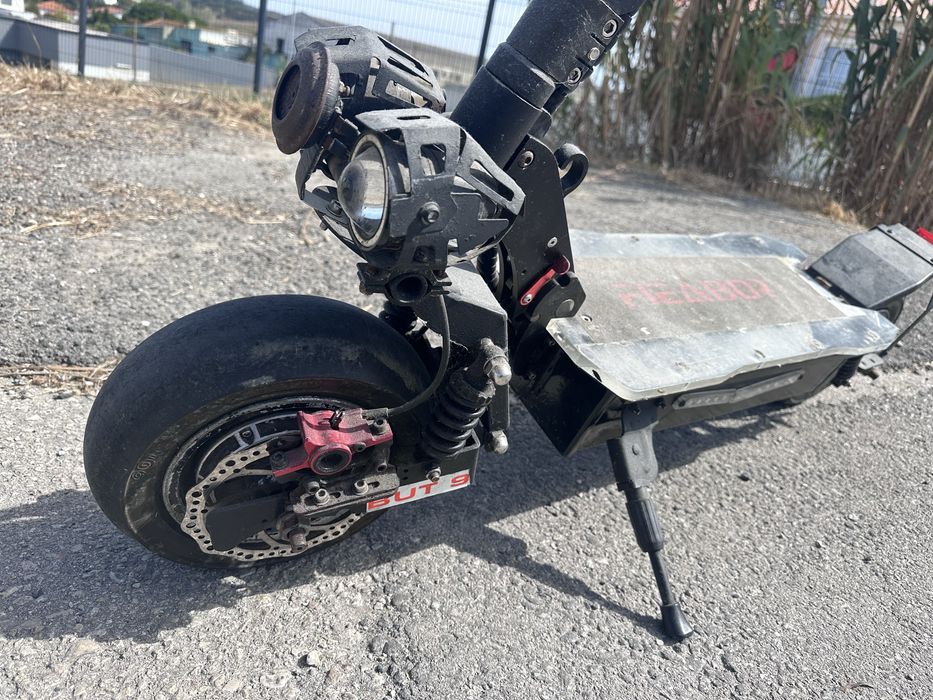 Trotinete 5600w muita potencia