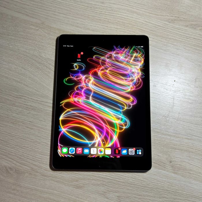Tablet iPad 9 SIM+WiFi - Stan Idealny Case+rysik+ladowarka