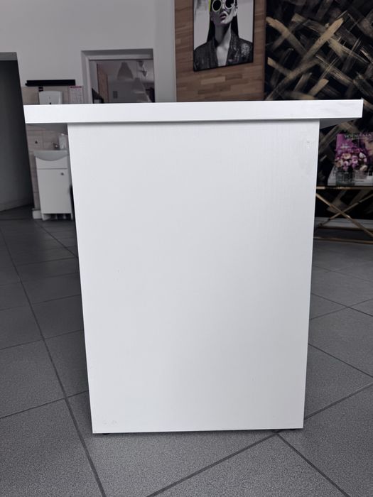 Biurkoz komodem 260zł