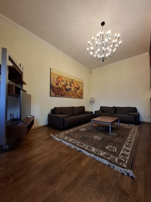 Оренда 3К  Поділ Андріївська церква, Хорива 4, Видова, Власник