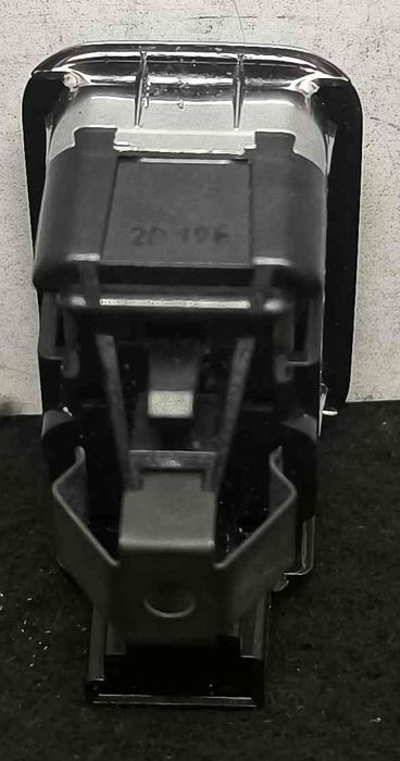 Comando / Botão / Interruptor Vidros Frente Esquerdo A2049058102 - 13307
