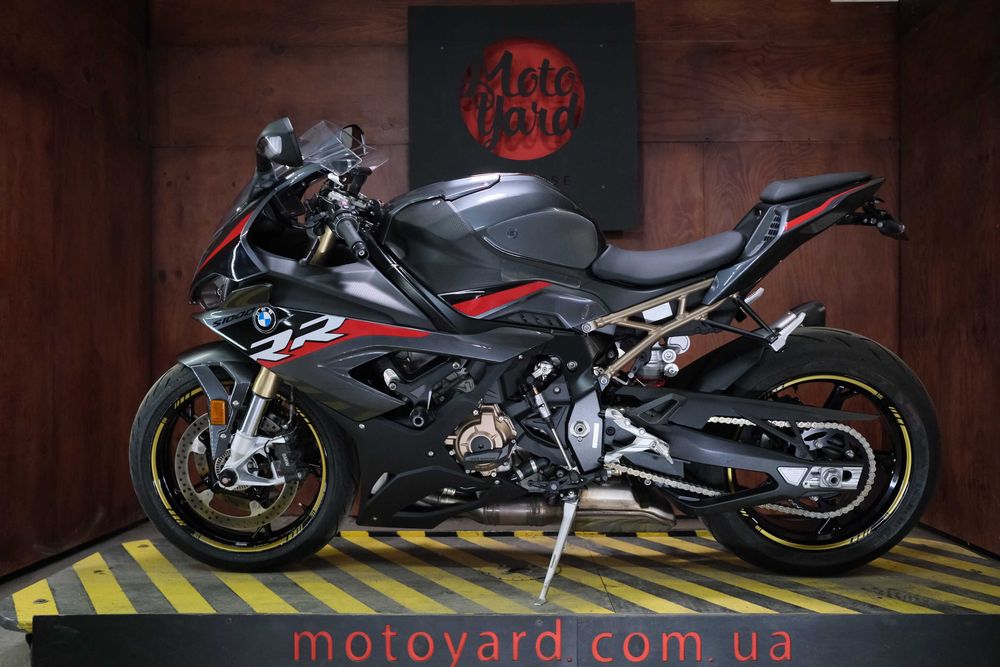 BMW S1000RR із Японії