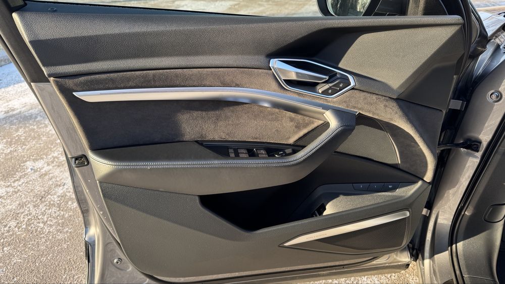 Audi Etron 55 2019 максимальна