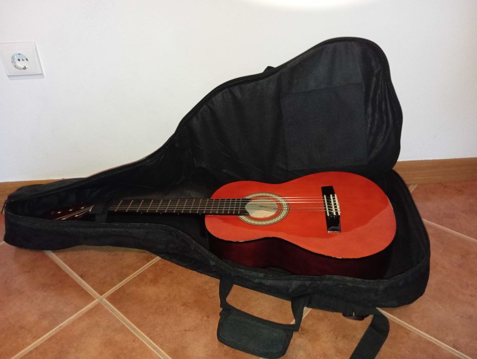 Guitarra Valencia