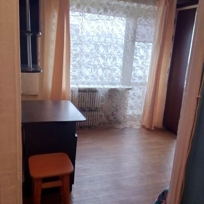 Посуточно почасово Червоний камінь 8