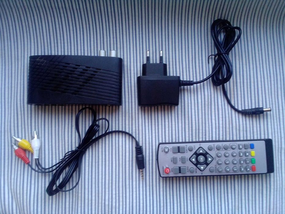 Цифровий ефірний Full HD DVB-T2 ресивер Satcom T505 AVC Wi-Fi YOUTUBE