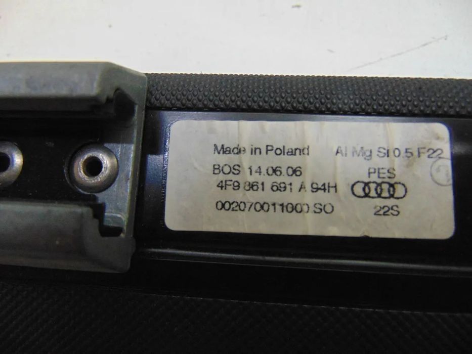 Audi A6 chapeleira " nova de stock antigo