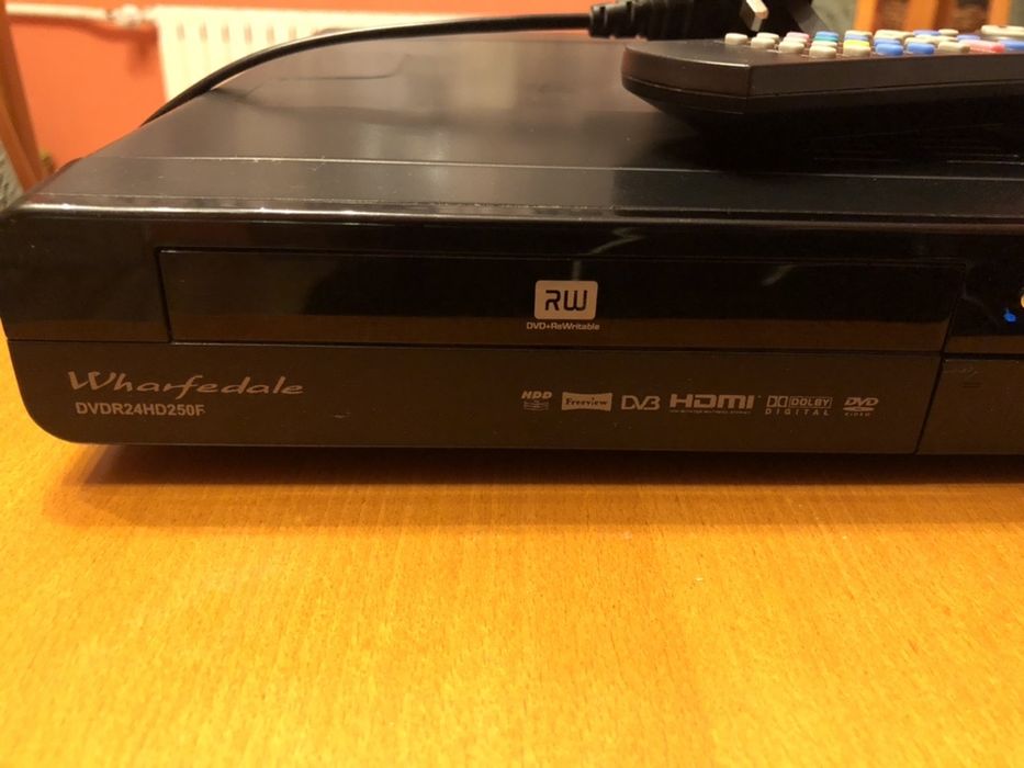 Nagrywarka DVD z dyskiem 250 GB