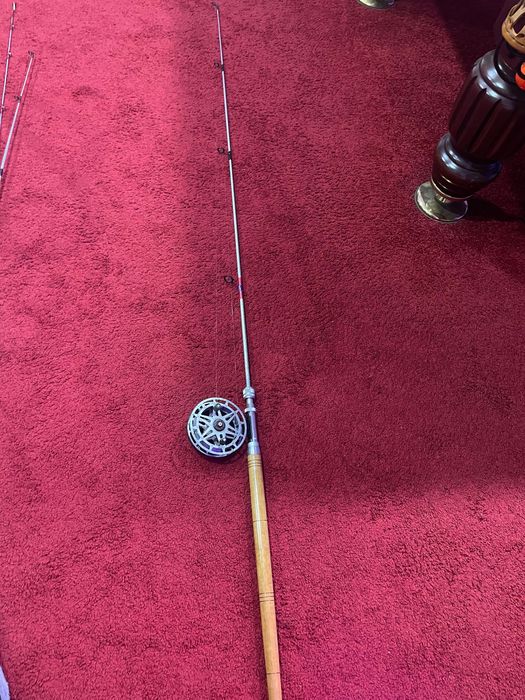 Спиннинг рыбацкий с катушкой и без катушки