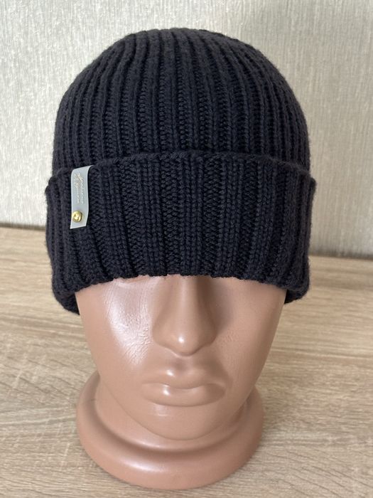 Шапка вязанная мужская черная ручной работы из премиальной пряжи