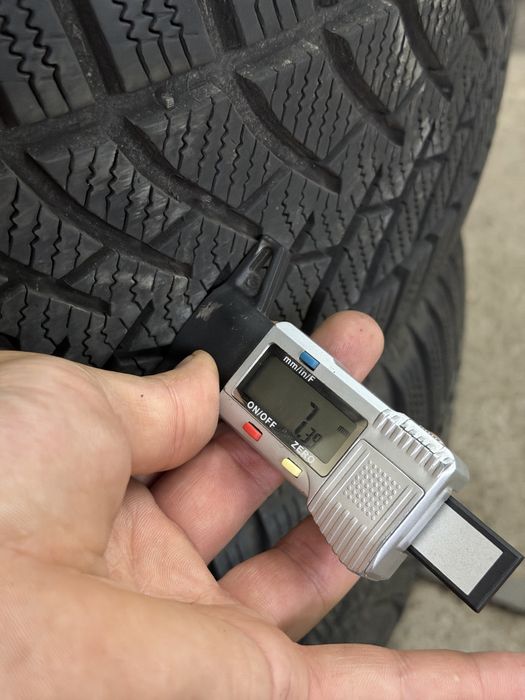 Зимові шини 4шт R17 235/55 103V Semperit Speed-Grip 3 SUV 2018 6,5-7,3мм