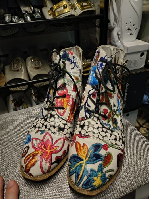 Piękne buty niespotykane.