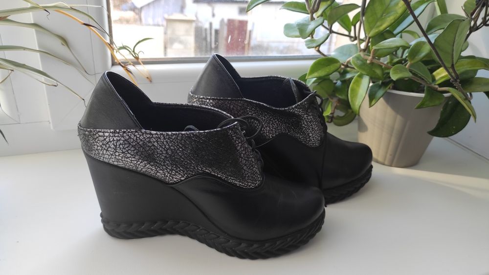 Взуття на платформі, батільйони на платформі, взуття весна - осінь