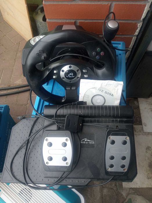 Kierownica plus pedały do komputera