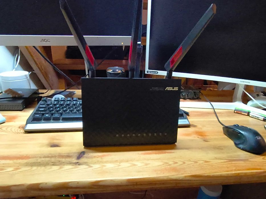 Router Asus RT-AC68U