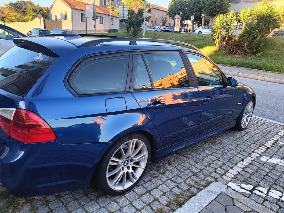 BMW 320d Touring E91 LCI 177cv | Manual | Pele | Jantes 18" | 226.245 km