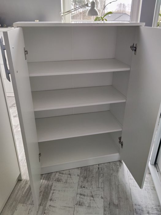 !Zestaw TRZECH białych komód!