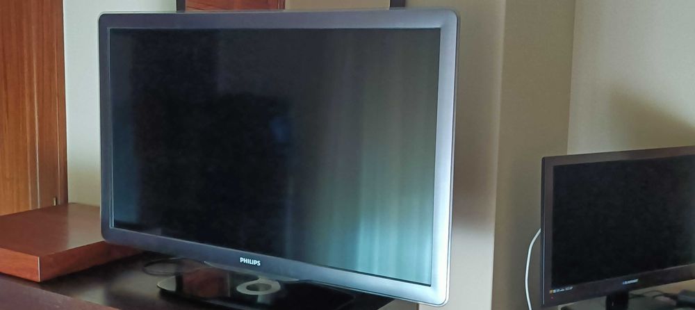 TV Led Philips 40"