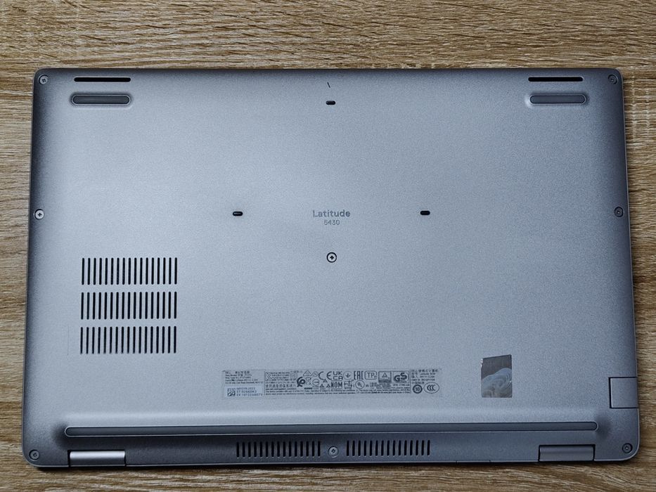 Dell Latitude 5430 | i7-1265U | 16GB | 256GB SSD | LTE (SIM) | Win 11 Pro