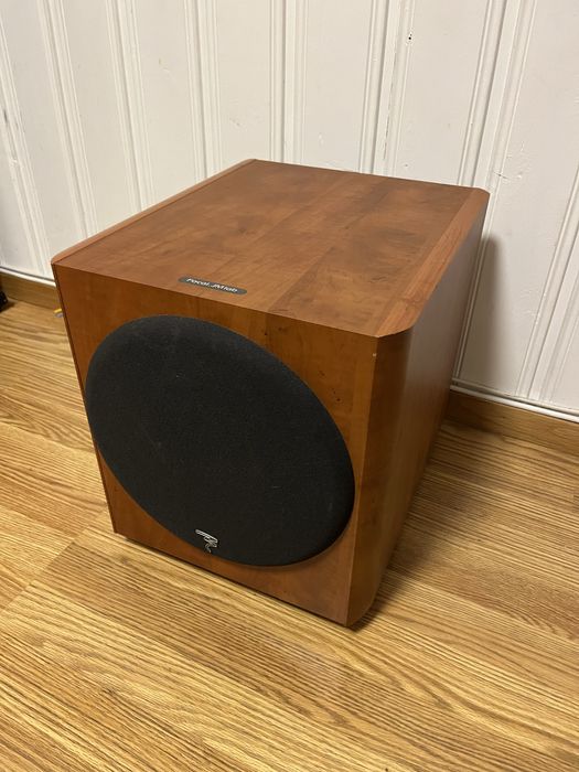 Focal sub stan bardzo dobry