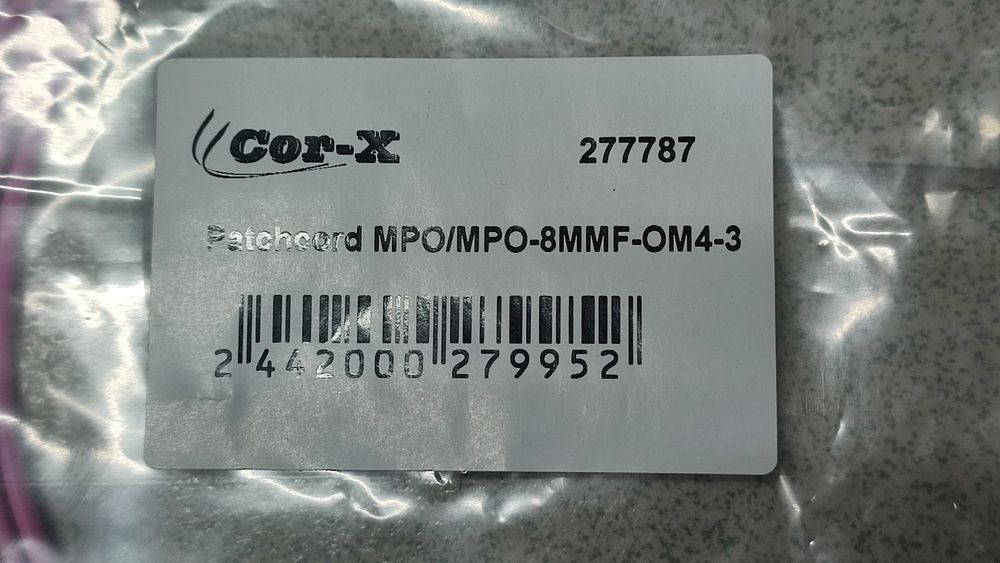 Патчкорд оптический MPO/MPO-8MMF-OM4-3M4-3