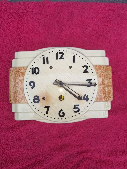 Stary  zegar  kuchenny