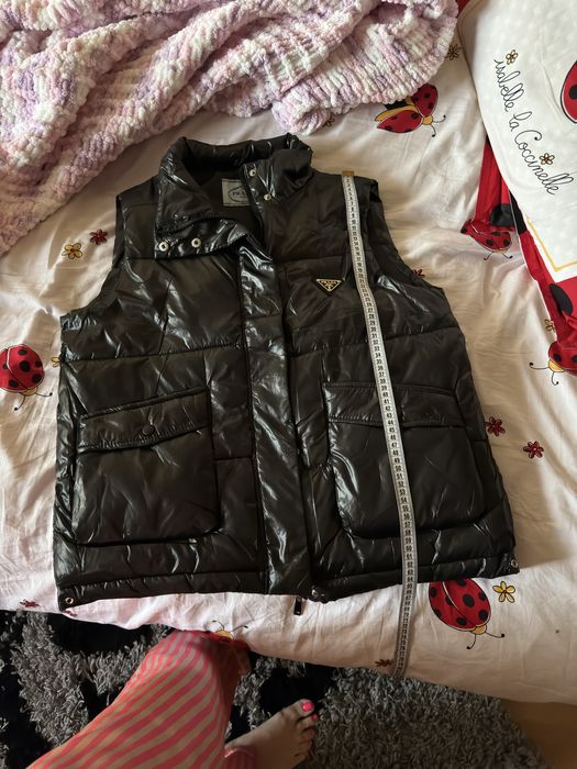 Желетка чорна Прада