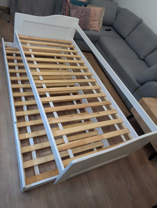 Stelaż dla dwójki dzieci