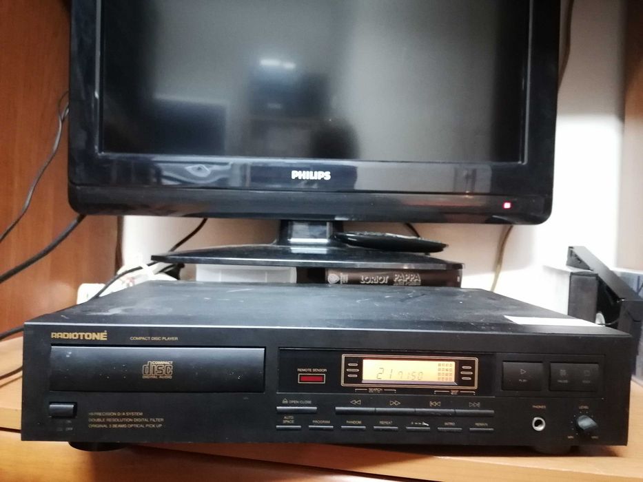 Odtwarzacz CD Radiotone CD4200