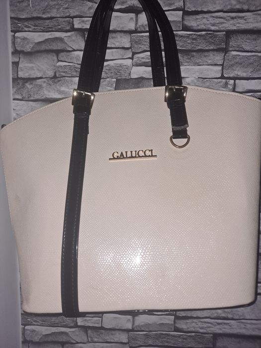 Bardzo ładna torebka Galucci
