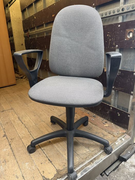 Krzeslo biurowe obracane