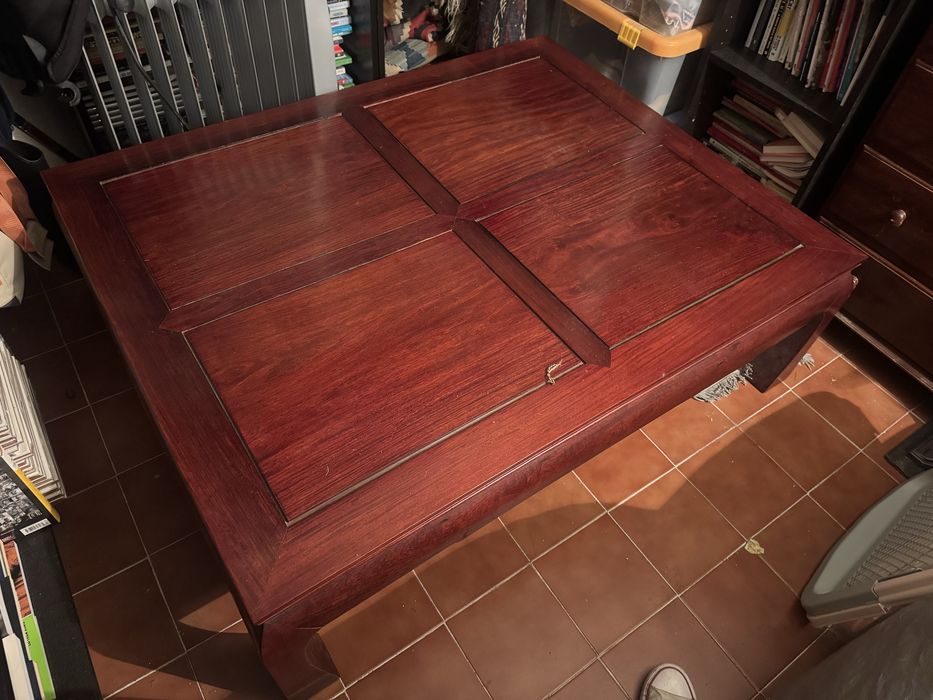 Mesa de centro em madeira maciça 127x102 alt 41