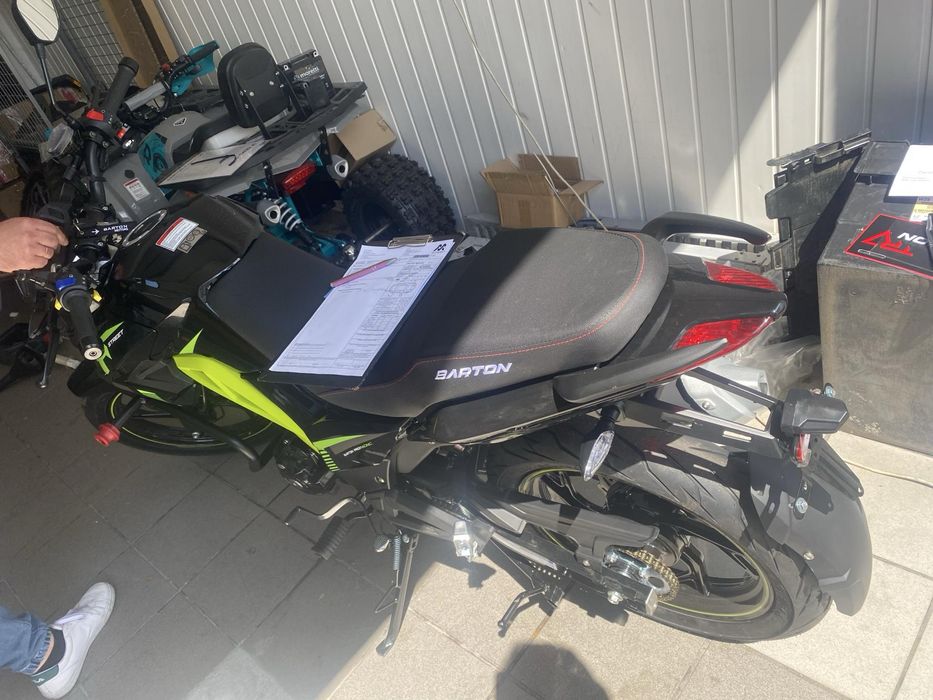 Barton Street R praktycznie nowy