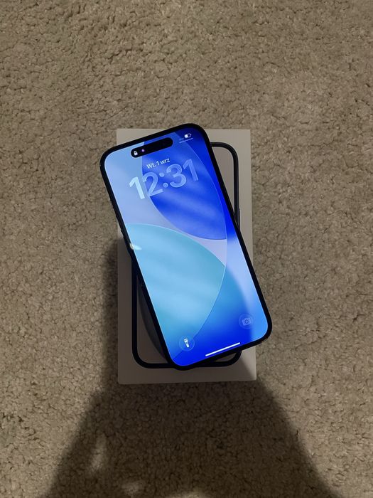 Czarny Iphone  15 | 128GB