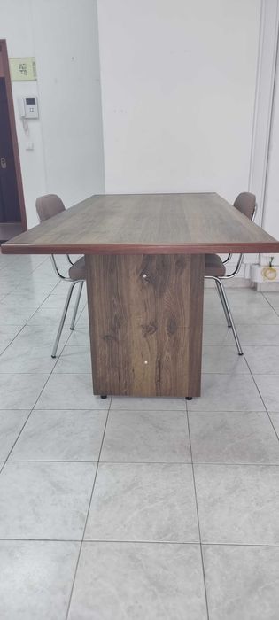 Secretária de escritório em Madeira