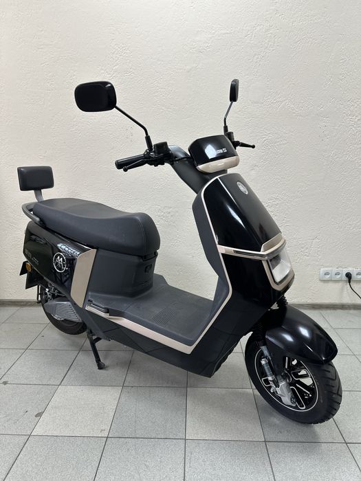 Электроскутер мопед электро Aima А700- 72V-38АЧ.