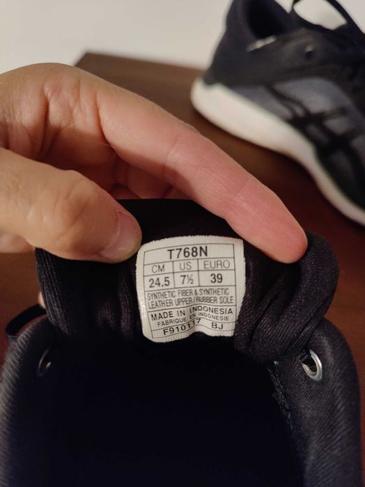 Sapatilhas ténis running mulher ASICS