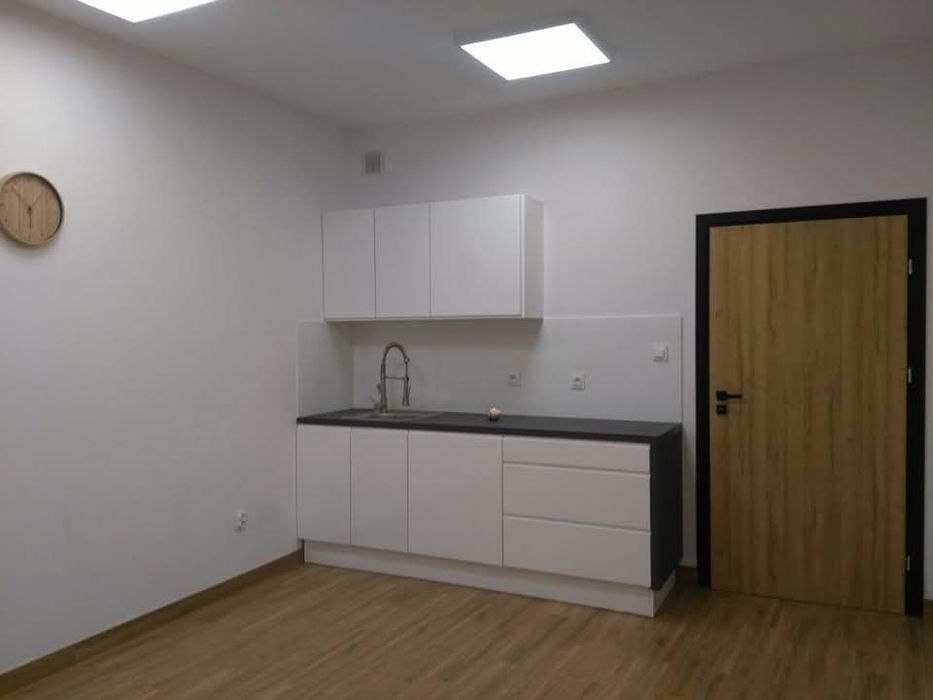 Lokal 43 m², centrum Ostrów Wielkopolski, odbiór NFZ