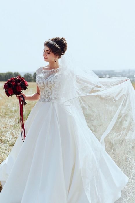 Весільна сукня по мінімальній ціні