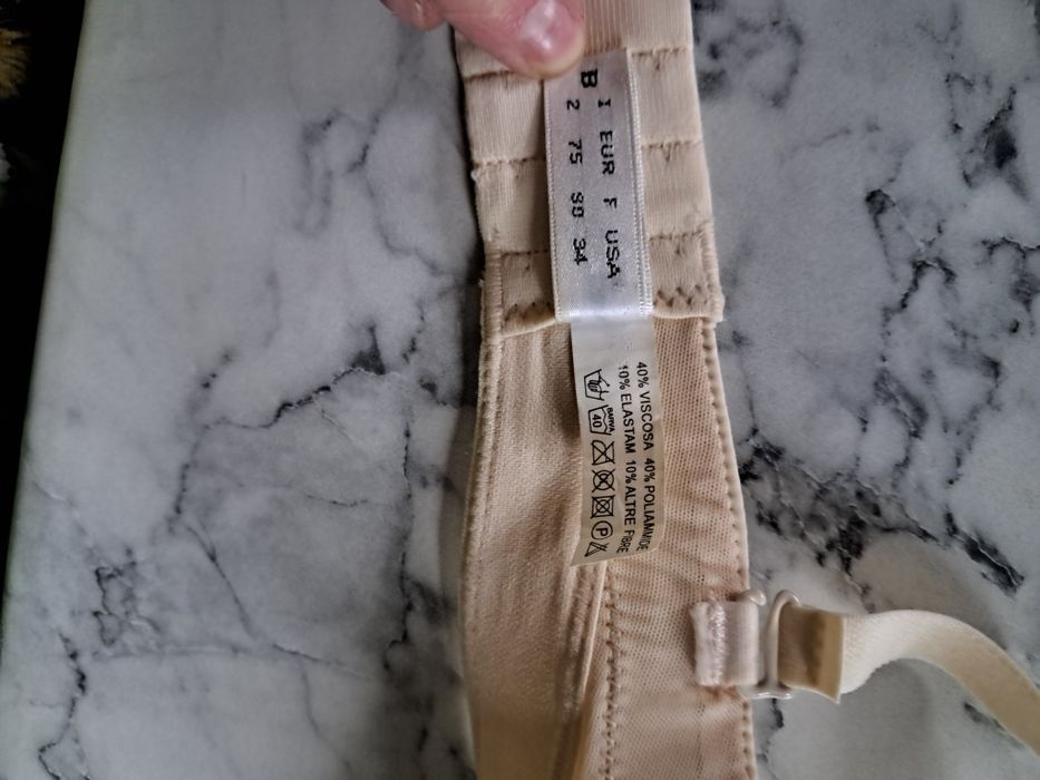 Бюстгалтер балконет