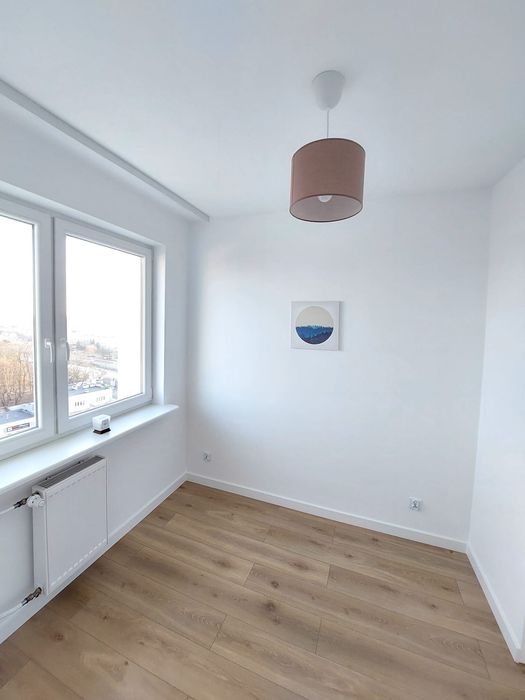 3 pokoje, wysoki standard, klimatyzacja, widok na panoramę Warszawy