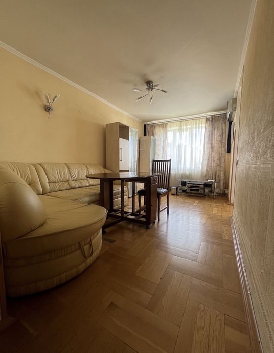 Власник. Продам 3-х кім. з ремонтом. Метро Деміївська 2хв, Держ прогрм