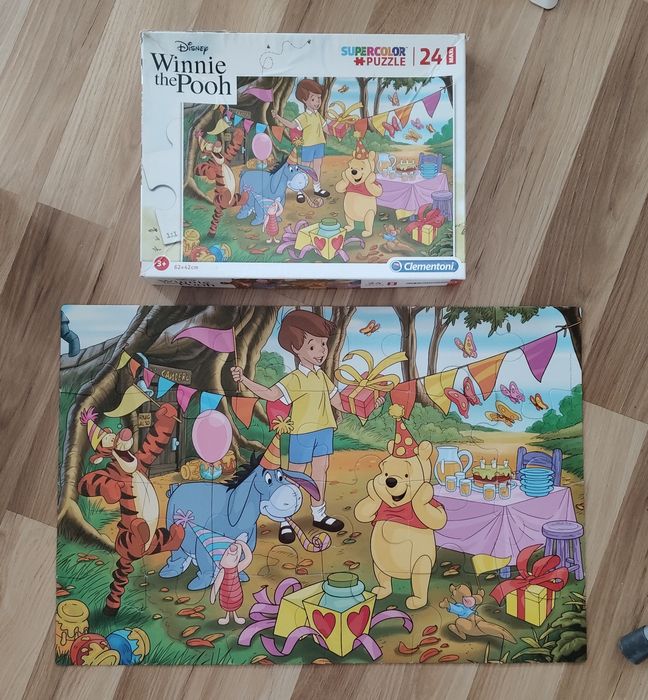 Zestaw zabawek, puzzle, figurki
