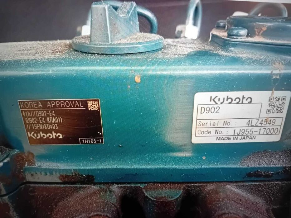 Silnik Kubota D902
