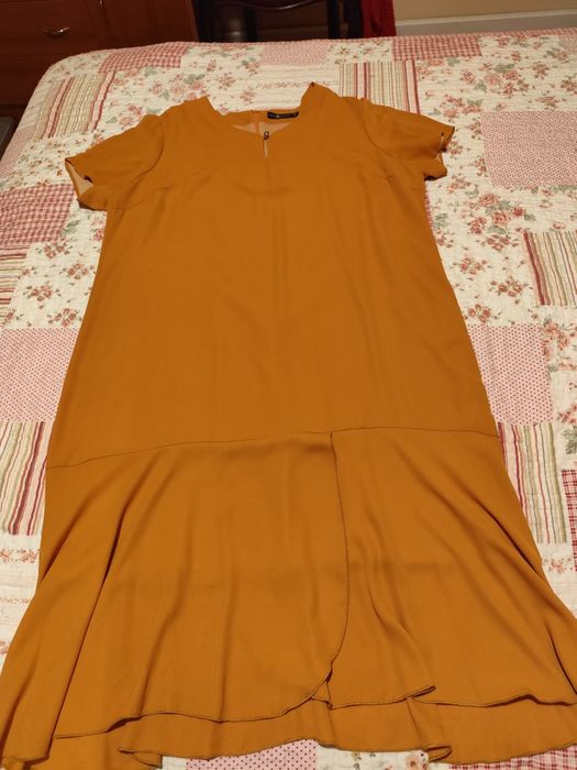 Vestido manga curta cor mostarda tipo Charleston