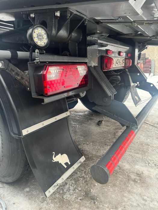 Полуприцеп  BODEX. KIS 33 Самоскид .2004 року