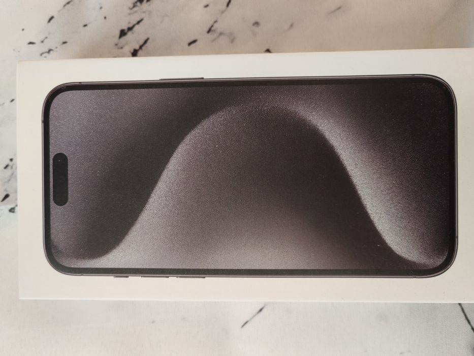 Pudełko iPhone 15