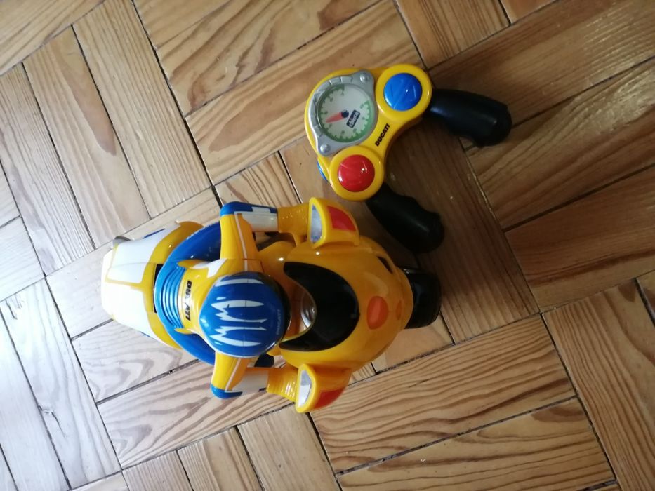 Moto da Chicco telecomandada.