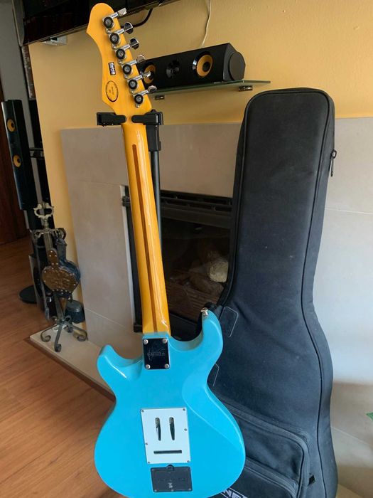 Guitarra Line 6 variax 600